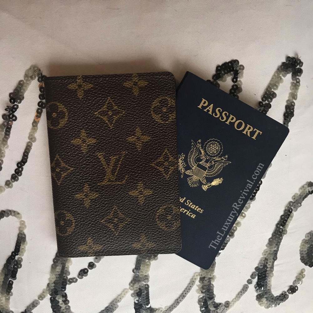 Authentic Louis Vuitton Passport Case / Cover